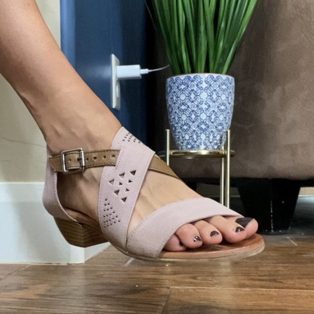 Miz Mooz Cienna Sandal in Pearl